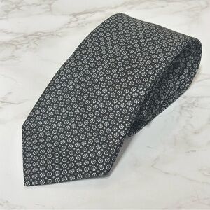 Saks Fifth Ave Men’s Black and Gray Tie